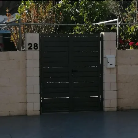 Tatil Evi Alekas Pool And Garden